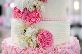 Rose pink and light white cake sparkled for Indianapolis bride